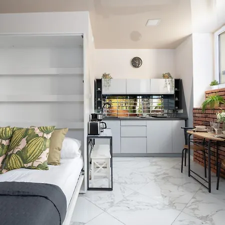 Studio On Dluga Street 650 M To The Market Square By Renters Apartment
